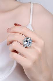 10 Carat Moissanite Flower-Shaped Ring