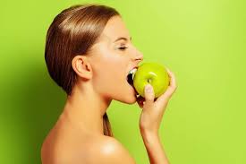 3 REASONS WHY PLASTIC SURGERY IS THE PERFECT COMPLEMENT TO A HEALTHY DIET  AND EXERCISE
