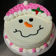 Snowman cupcakes with vanilla frosting and marshmallows will put a smile on everyones face on a cold day! Christmas Cakes Online Send Christmas Snowman Cake On Christmas Indiagift In