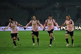 Ricordo ancora la grinta e quello slalom coast to coast appena entrato nella sfida di. Fabrizio Miccoli Dorin Goian Cesare Bovo Federico Balzaretti Francesco Benussi Salvatore Sirigu Giacomo Brichetto Cesare Bovo Federico Balzaretti Photos Zimbio