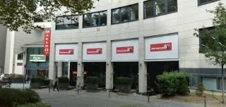 Nasi of bami jasmin garden met koe loe kai, ayam ketjap, babi pangang, 2 stokjes saté, foe yong hai en atjar. Die Besten Restaurants In Aachen