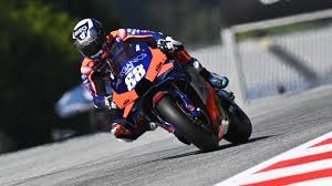 Le motogp va s'élancer dans ce grand prix de styrie avec jorge martin non seulement en pole position mais aussi détenteur du. Motogp De Styrie Oliveira S Adjuge Un Gp Completement Fou Au Dernier Virage