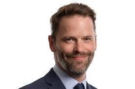 Peter Mcgann's Instagram, Twitter & Facebook