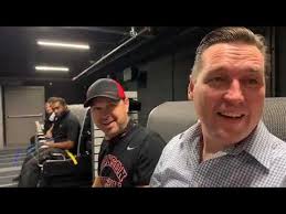 Singing Server Grace Lugo in Branson, Mo at Mel's Hard Luck Diner