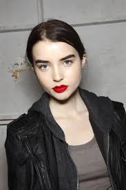 Pin By Rachael Guthrie On My Style Dark Hair Pale Skin Pale Skin Hair Pale Skin