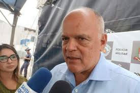 Bandidos que mataram policiais no litoral de SP queriam roubar armas