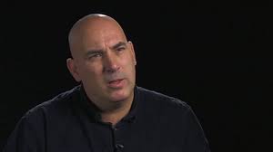 Mac Gordon Smith, Tony agus eachdraiche Hibs Tom Wright ag innse mu na  sgilean sònraichte a bh'aig na balaich