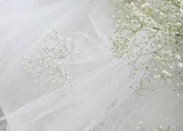 秋の装花 かすみそうの花畑の中の小さな教会とチュール高砂 ザ ハウス白金様へ 一会 ウエディングの花 ウェディング チュール ウエディング