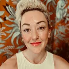 After years of helping women land promotions and reminding mums returning  to work just how bloody brilliant they are, I'm making it official!