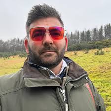 Profili për Ed Solomons