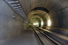 Galleria stradale del san gottardo (it); Gotthard Basistunnel Wikipedia
