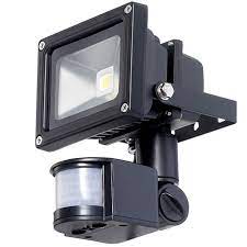 10w led 12v floodlight with pir motion detection (natural white colour) complete with mounting bracket and cable. 10w 12v Led Flood Light With Pir Motion Detector 2 Year Warranty