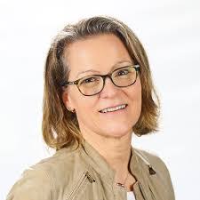 Kate Goldstein's Instagram, Twitter & Facebook