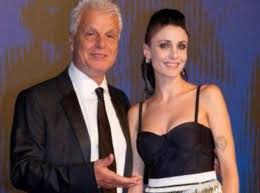 Il suo vero nome in realtà è virginio scotti ed è un noto conduttore televisivo, conduttore radiofonico ed anche ex politico italiano. Michele Placido Chi E Carriera E Vita Privata Del Celebre Attore Italiano