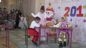 смешные сценки на новый год в школе 4 класс Novogodnyaya Scenka Shejkovskaya Shkola 4 Klass Youtube
