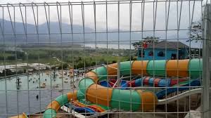 Akan tetapi biaya masuk tersebut . Water Boom Bukit Cinangkiak Danau Singkarak Solok Sumatera Barat Youtube