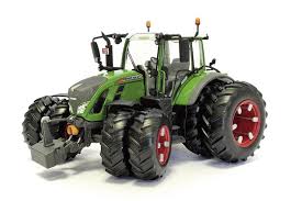 All information, products and highlights can be found here. Fendt 720 Vario Mit Abnehmbarer Zwillingsbereifung Lim 1500 Modell Von Ros 1 32 Ros Modellhersteller Landtechnik Modelle Eilbote Shop