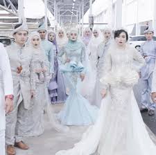 Tempah persalinan baju raja sehari 10. Tema Baju Family Kahwin