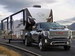 Gmc Sierra Hd 2020 Construite Sur Une Nouvelle Architecture Camion Denali De Gmc Camions Sureleves