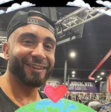 Are there restaurants in Murrells Inlet that serve clams casino?