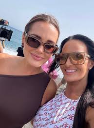 The Real Housewives of Salt Lake City star might be bringing the party to  your city. https://www.out.com/gay-music/rhoslc-meredith-marks-dj-tour