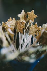 Star lanterns are used year round, but during the christmas holidays, event planners and decorators will use these lights as decoration for wedding receptions, festivals, parties, in shopping centers and elsewhere. 35 Inspirational Ideas To Make A Stunning Starry Night Wedding Elegantweddinginvites Com Blog