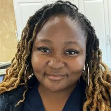 Kellie Clay's Instagram, Twitter & Facebook