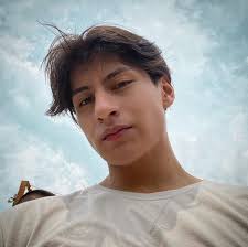 ☀️ Y aprovéchame hoy, que mañana me voy y no se cuando vuelvo. Si en tus  ojos me pierdo. . . . . #boystyle #asthetic #tumblr #colombia🇨🇴  #dancerslife #fypシ #nuevafoto