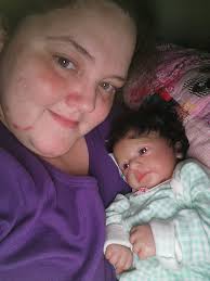 Who is the other little girl in the 2010 Shiloh Sonshine preschool photo?