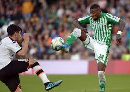 Emerson royal, así apareció el nombre en la camiseta del jugador del real betis cedido por el fc barcelona en el ¿por qué emerson ahora es e.royal? Emerson Royal S Agents Unaware Of Client Being Used As Part Payment By Barcelona To Sign Inter S Lautaro Martinez