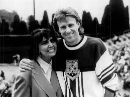 Valerie dore 2 pag / 2 foto. Sing Volley When Stringing And Tuning Meet Ubitennis