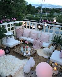 Balkon Modelleri Dekorasyon Ornekleri 2020 Balkon Dekorasyonu Ucuz Ev Dekorasyonu Dekorasyon