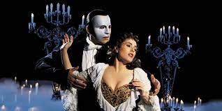 Der mann mit der weißen maske ist seit 26 jahren weltberühmt. Musical Kritik Stage Theater Neue Flora Das Phantom Der Oper Und Wo Ist Das Phantom Concerti De