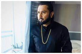 Showing editorial results for yo yo honey singh. Yo Yo Honey Singh Launches Singer Ipsitaa In First Kiss The Statesman