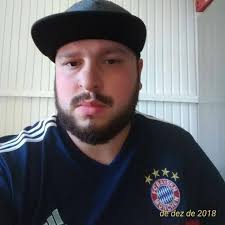 Cadeira gamer mínimo R$900,00❌ Poltrona de Fiat Toro R$250✓ ,