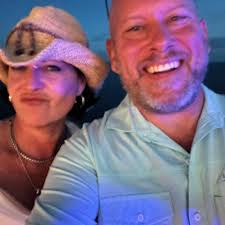 Places to eat near Regency Mall?