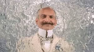 Оливье де фюнес в роли дидье де тартас. Hashtag Hibernatus Na Twitteru