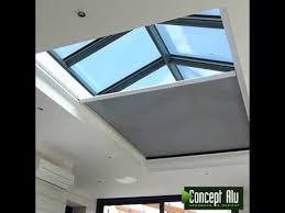Store Pour Puits De Lumiere Veranda Nouvelle Extanxia Concept Alu W10 Youtube Store De Toit Interieur Maison Design Interieurs Conservatoires