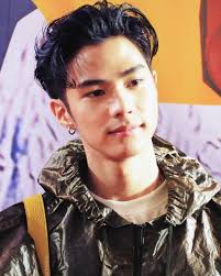 แบงค์ ธิติ มหาโยธารักษ์ ประวัตินักแสดงวัยรุ่นมาดกวน ขี้เล่น ที่โด่งดังจากซีรี่ส์ ฮอร์โมน ซีซั่น 2. à¹à¸šà¸‡à¸„ à¸˜ à¸• Bank Thiti Bankthiti Powerà¹à¸šà¸‡à¸„ 190827 Emfashionicon Emfashioniconfw19