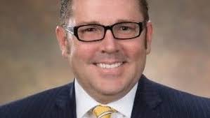 Steve Van Domelen earns spot in bowling association hall of fame.