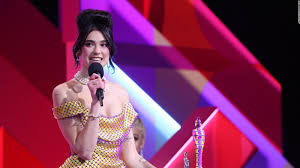 Silk city & dua lipa feat. Dua Lipa S Brit Awards Outfits Channel Uk Pop Icons Cnn Style