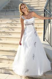 Maybe you would like to learn more about one of these? Brautkleid Aus Der Ladybird Brautmoden Kollektion 2015 Bridal Dress From The 2015 Ladybird Collection Brautmode Kleid Hochzeit Hochzeitskleid