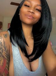 Hey everybody 💙 My name is Devanie but you can call me Devin 🇨🇲🇵🇷 From  Maryland(DMV) and currently living in Houston, TX🫶🏽 I'm 25 y/o (Birthday  was yesterday 🎂🎉) S/o to the