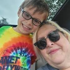 Ana Gale's Instagram, Twitter & Facebook