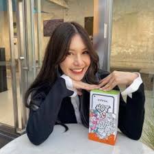 น.ส.วรรณกร ศรีดารานนท์ อายุ 21 ปี à¹€à¸Œà¸­à¹à¸•à¸¡ à¸ž à¸Šà¸à¸£ à¸•à¸™ à¸§à¸‡à¸¨ à¸™ à¸¡ à¸•à¸£ à¹‚à¸žà¸ªà¸• Instagram