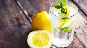 Comment suivre le programme ? Boire De L Eau Avec Du Citron Fait Il Vraiment Maigrir