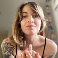 Episode 11: Artist/Tattoo Artist Ellen Murphy