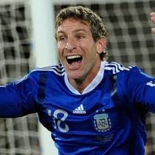 Martin Palermo explica as declarações e nega críticas a Lionel Messi