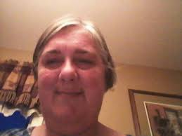 Heading from Toronto to St Thomas. What are some nice coffee shops or lunch  places to stop at along the way. Also, any interesting places to stop at &  explore for a