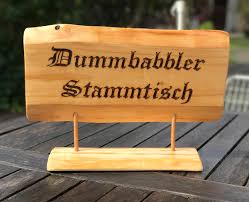 .baluster, etagere, kapitelle, babywiegen, holznagel, drechselteile, geländerpfosten, treppenzubehör, zierkappen, sattelhalter, stiefelknecht, zierknopf, geweihbretter, sattelbock, stammtischschild, pfostenkugeln, platzbahnkegel, platzbahnkugeln, stammtischschilder aus holz. Holzschilderei Stammtischschilder